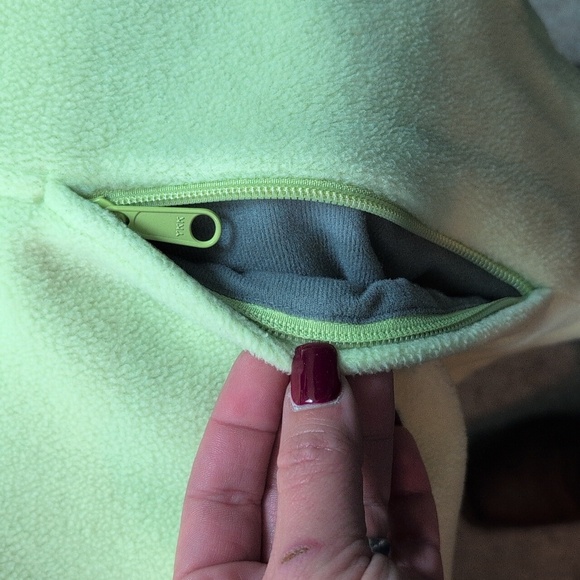 Columbia Jacket. Large. EUC - Picture 4 of 7